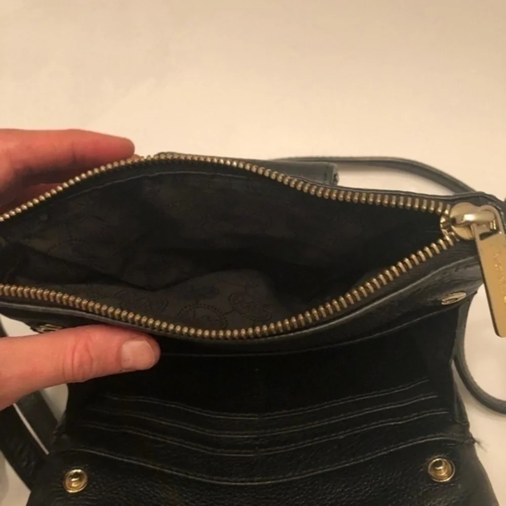 Michael kors black leather crossbody messenger bag